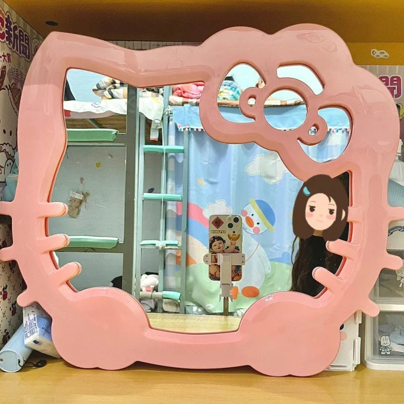 Hello Kitty Liou High Beauty Mirror - Image 5